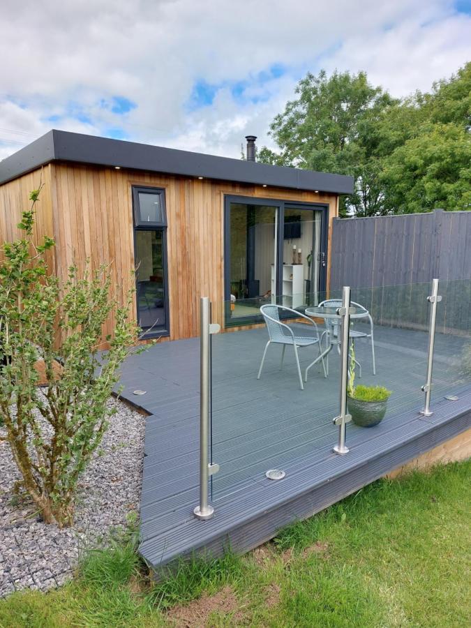 The Den - Modern Cabin With Wood Burning Stove Ludchurch Εξωτερικό φωτογραφία