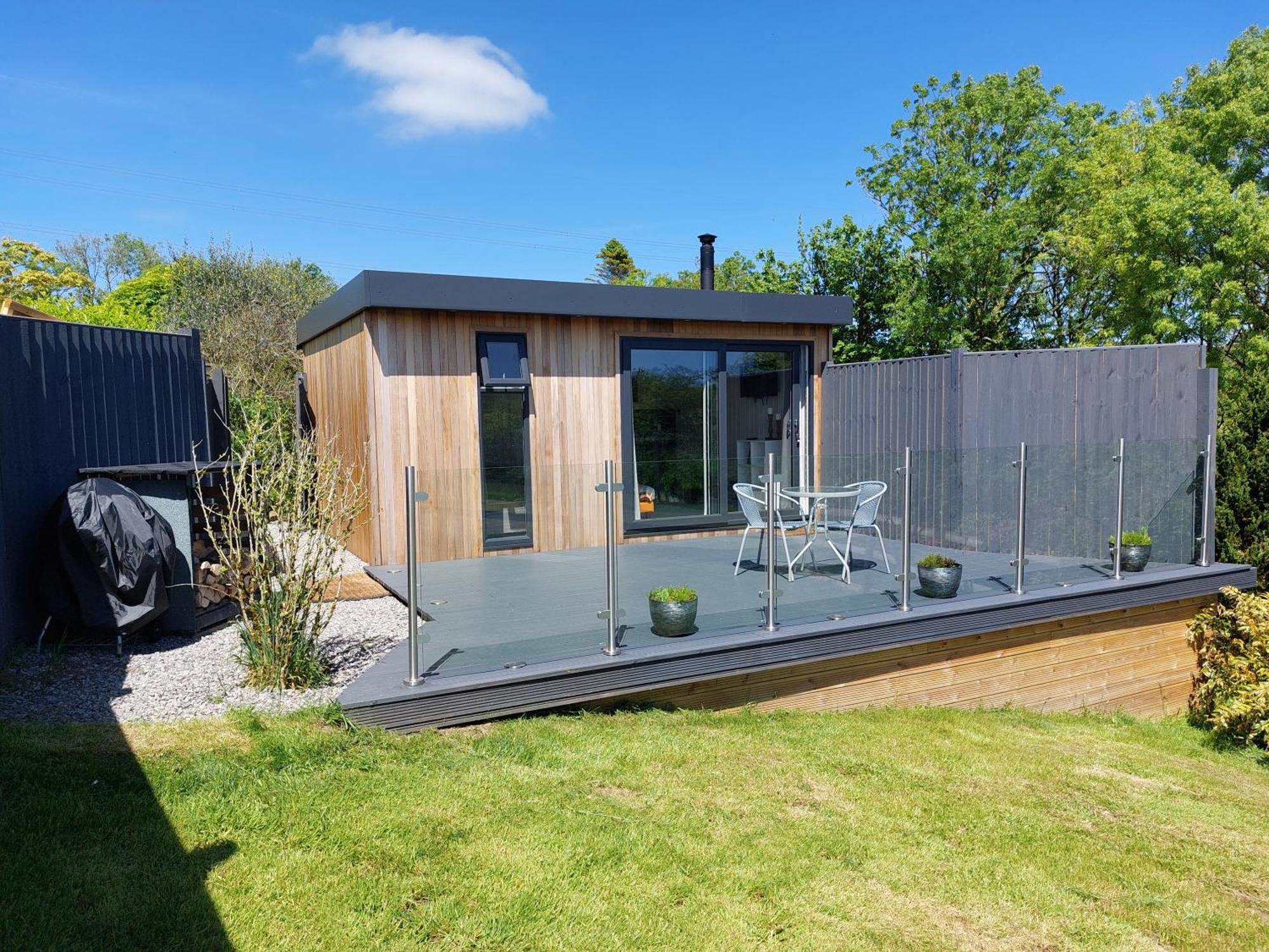 The Den - Modern Cabin With Wood Burning Stove Ludchurch Εξωτερικό φωτογραφία